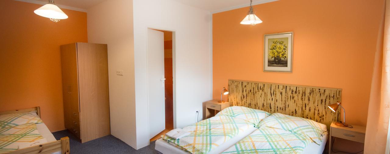 Herbenka Hotell Hustopeče Eksteriør bilde